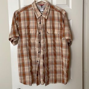 North Face Mens button down short sleeve